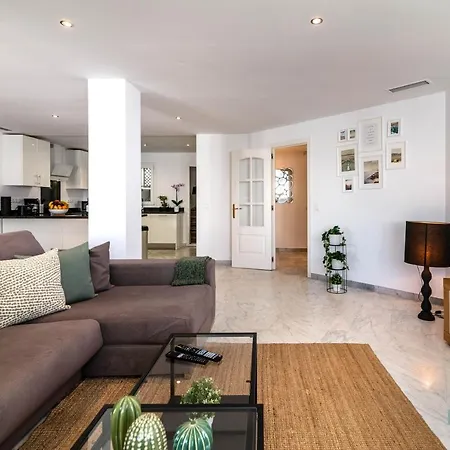 Puerto Banus Finest 2-bdrm - 50 Metres To Appartement *